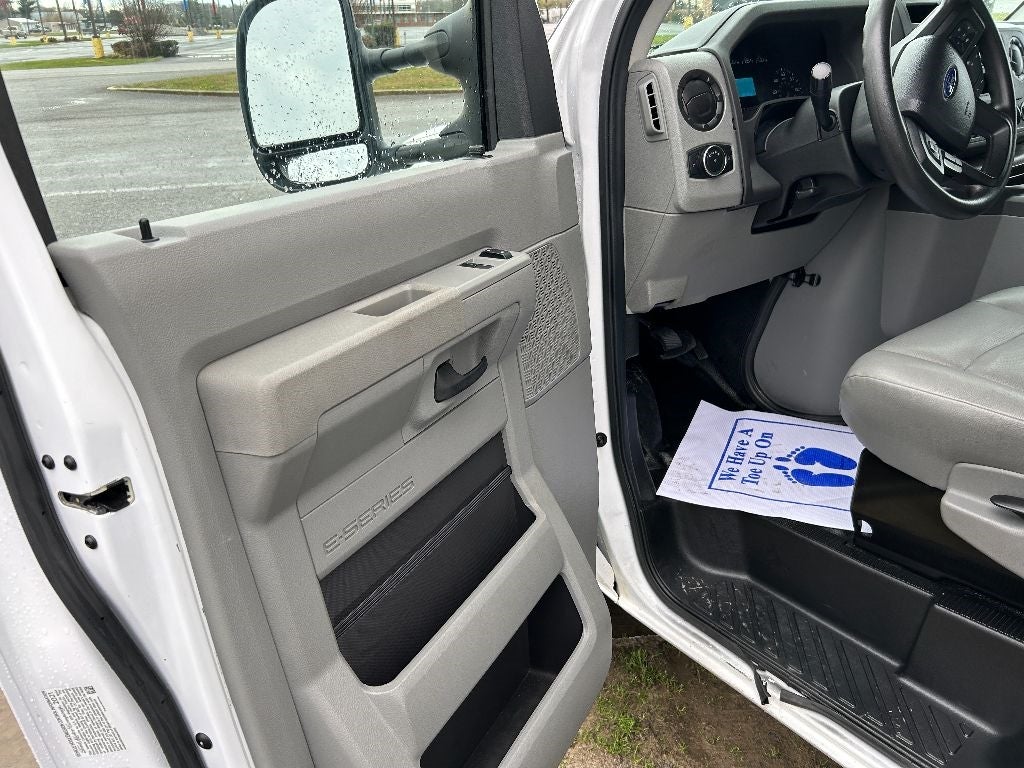 2022 Ford Econoline Box Van